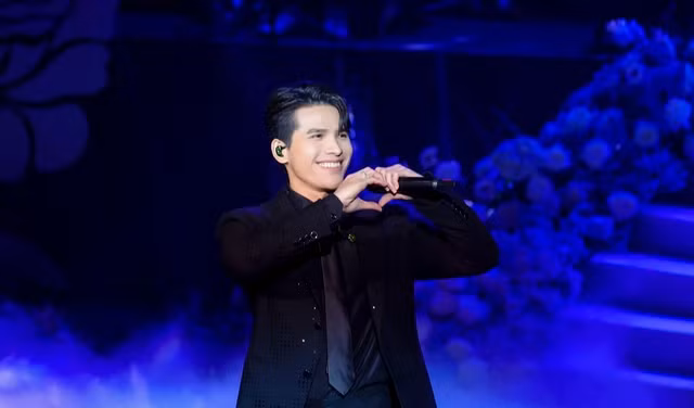 Quốc Thiên lần đầu hát trên sân khấu Nhà hát lớn Hà Nội