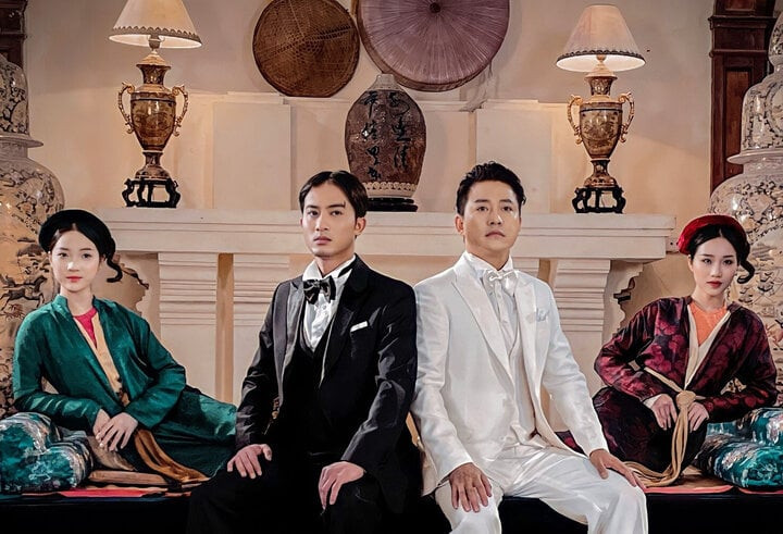 "Đào, phở và piano" sẽ được chiếu ở tuần phim kỷ niệm 70 năm Chiến thắng Điện Biên Phủ vào cuối tháng 4. Đài Truyền hình Việt Nam sẽ chiếu bộ phim này cho khán giả cả nước xem vào trong dịp kỷ niệm Ngày giải phóng Thủ đô (10/10). "Đào, phở và piano" sẽ được chiếu ở tuần phim kỷ niệm 70 năm Chiến thắng Điện Biên Phủ vào cuối tháng 4. Đài Truyền hình Việt Nam sẽ chiếu bộ phim này cho khán giả cả nước xem vào trong dịp kỷ niệm Ngày giải phóng Thủ đô (10/10).