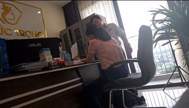 Thanh tra Sở Y tế kiểm tra một phòng khám nam khoa "chui"