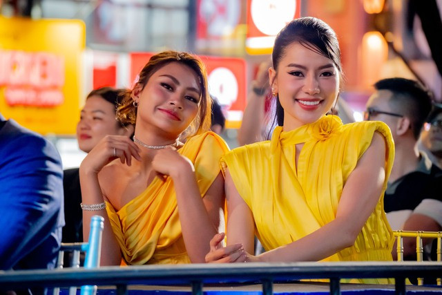 Những người đẹp tham gia chương trình