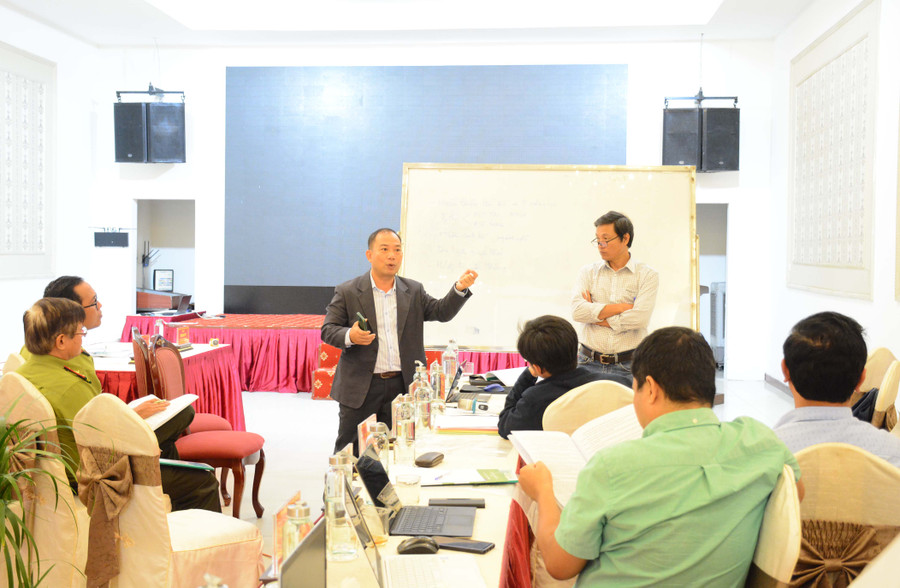 Đại diện các Tổ tham gia thảo luận tại hội thảo nhằm định hướng bảo tồn và phát triển bền vững Khu dự trữ sinh quyển thế giới Cao nguyên Kon Hà Nừng. Ảnh: Minh Nguyễn Đại diện các Tổ tham gia thảo luận tại hội thảo nhằm định hướng bảo tồn và phát triển bền vững Khu dự trữ sinh quyển thế giới Cao nguyên Kon Hà Nừng. Ảnh: Minh Nguyễn