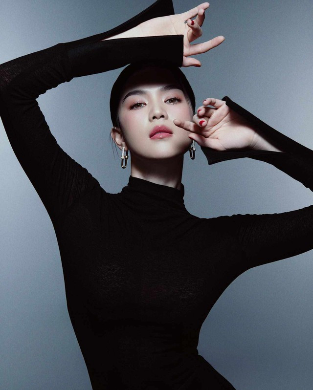 Sau biến cố, Ngọc Trinh trở lại công việc