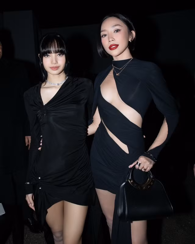 Những bức ảnh đầy ấn tượng của Tóc Tiên tại sự kiện quốc tế