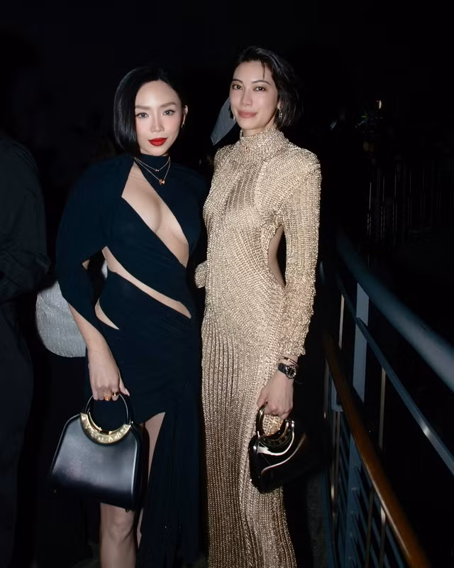 Tóc Tiên quá đỗi xinh đẹp bên dàn sao quốc tế