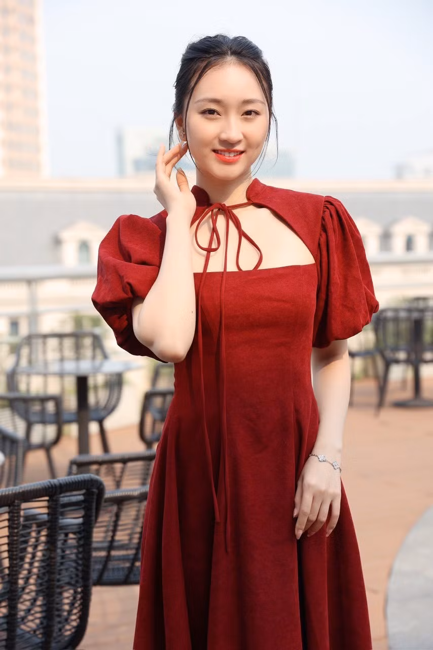 Chuỗi sự kiện của Giải Vô địch Quốc gia Marathon và cự ly dài báo Tiền Phong lần thứ 64 - năm 2024 bắt đầu từ ngày 29/3, với các hoạt động đầy ý nghĩa: Thăm và tặng quà, giao lưu tại các đồn biên phòng, hải đăng Mũi Điện; tặng cờ Tổ quốc cho bà con ngư dân và lực lượng kiểm ngư; thăm các cựu binh tàu không số. Chuỗi sự kiện của Giải Vô địch Quốc gia Marathon và cự ly dài báo Tiền Phong lần thứ 64 - năm 2024 bắt đầu từ ngày 29/3, với các hoạt động đầy ý nghĩa: Thăm và tặng quà, giao lưu tại các đồn biên phòng, hải đăng Mũi Điện; tặng cờ Tổ quốc cho bà con ngư dân và lực lượng kiểm ngư; thăm các cựu binh tàu không số.