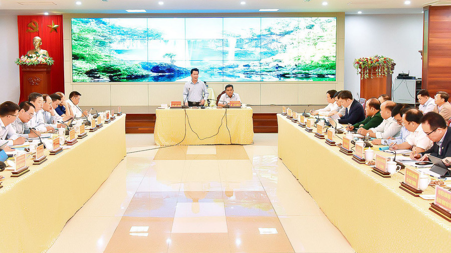 Quang cảnh buổi làm việc. Ảnh: Đ.T