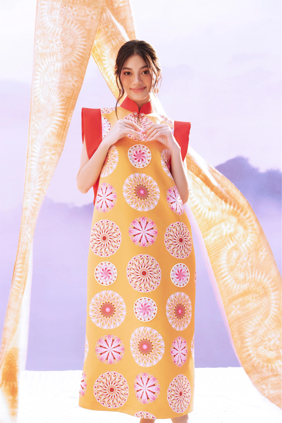 Với vẻ đẹp cá tính, cô cũng nhiều lần gây chú ý khi xuất hiện ở các sự kiện lớn nhỏ. Hiện tại, nàng hậu gốc Ninh Thuận theo học ngành Quản trị kinh doanh của Trường Đại học Nông lâm TP.HCM