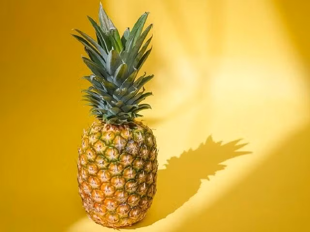 Thơm giàu nước, kali, magiê và axit citric có tác dụng ngăn ngừa sỏi thận