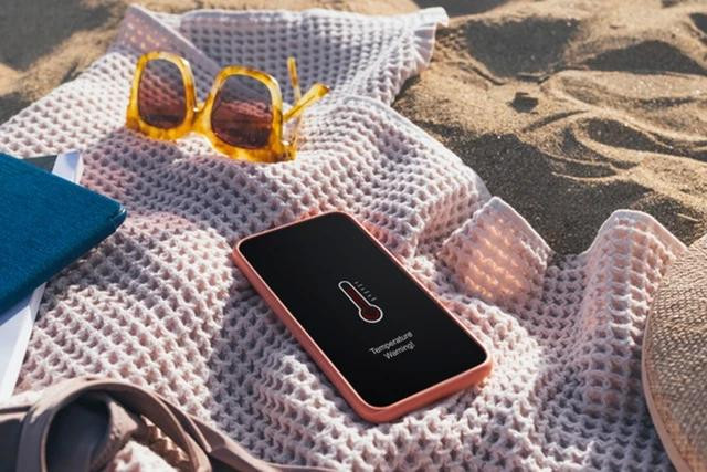 Việc smartphone nóng lên là điều khá phổ biến vào mùa hè Việc smartphone nóng lên là điều khá phổ biến vào mùa hè