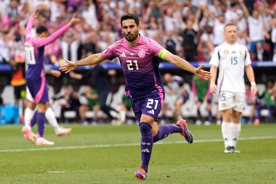 Thủ quân İlkay Gündoğan thi đấu ấn tượng để góp công lớn giúp Đức sớm giành vé vào vòng knock-out. (Nguồn: AP) Thủ quân İlkay Gündoğan thi đấu ấn tượng để góp công lớn giúp Đức sớm giành vé vào vòng knock-out. (Nguồn: AP)