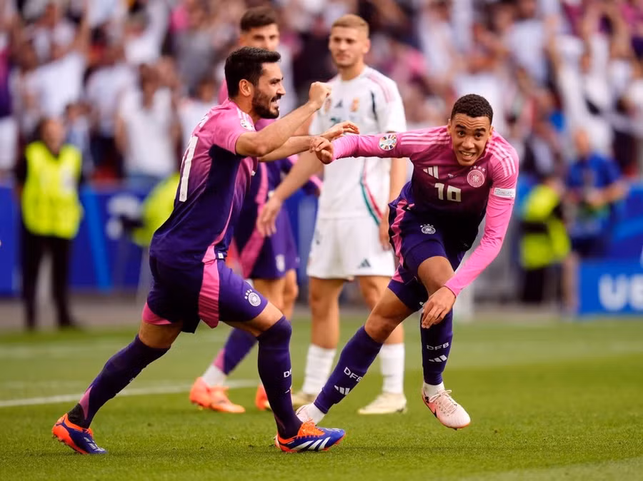 Jamal Musiala và Ilkay Gündogan cùng nhau đem chiến thắng về cho Đội tuyển Đức. (Nguồn: PA) Jamal Musiala và Ilkay Gündogan cùng nhau đem chiến thắng về cho Đội tuyển Đức. (Nguồn: PA)