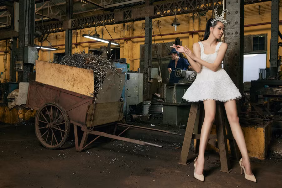 Sau khi đăng quang Hoa hậu Việt Nam 2022, Thanh Thủy liên tục được những nhà thiết kế Việt lựa chọn trở thành gương mặt đại diện cho bộ sưu tập thời trang