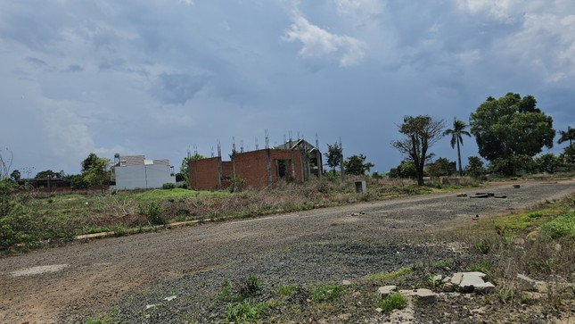 Bên trong dự án &quot;cầm đèn chạy trước ô tô&quot;