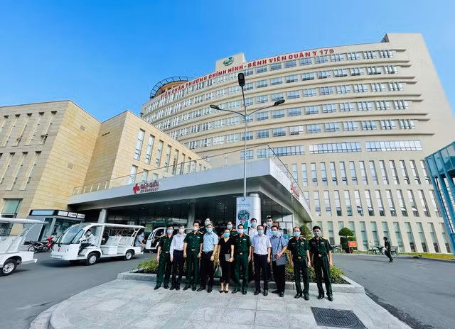 Viện Chấn thương chỉnh hình có sân đổ trực thăng cấp cứu đường không. Ảnh: Duy Tính