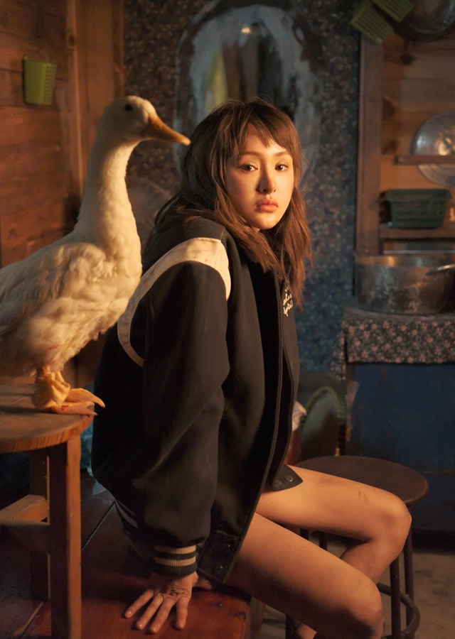 Hiền Hồ ra mắt MV Người rất tốt không gặp sẽ tốt hơn, đánh dấu màn trở lại đường đua âm nhạc sau gần một năm. Ảnh: POSTER