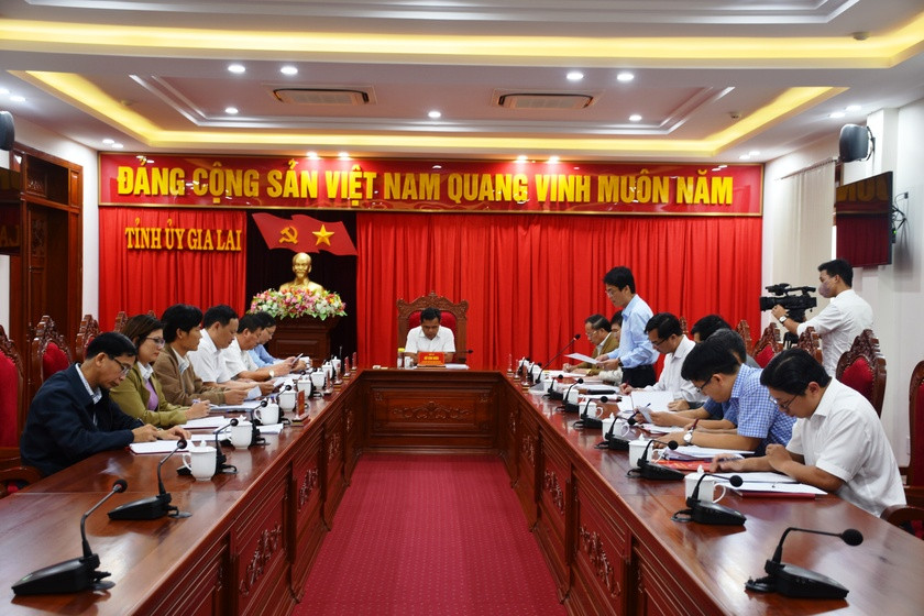 Quang cảnh buổi làm việc của Thường trực Tỉnh ủy với Ủy ban Kiểm tra Tỉnh ủy ngày 14-12-2022. Ảnh: V.H Quang cảnh buổi làm việc của Thường trực Tỉnh ủy với Ủy ban Kiểm tra Tỉnh ủy ngày 14-12-2022. Ảnh: V.H