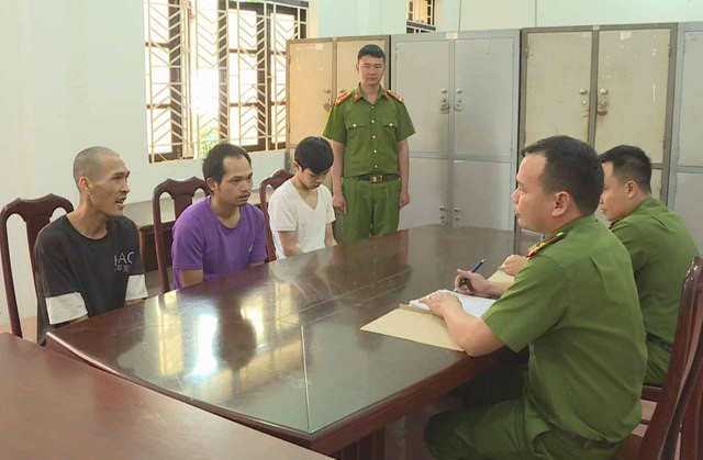 3 bị can Tuân, Tường, Kiên tại cơ quan công an. Ảnh: Công an cung cấp