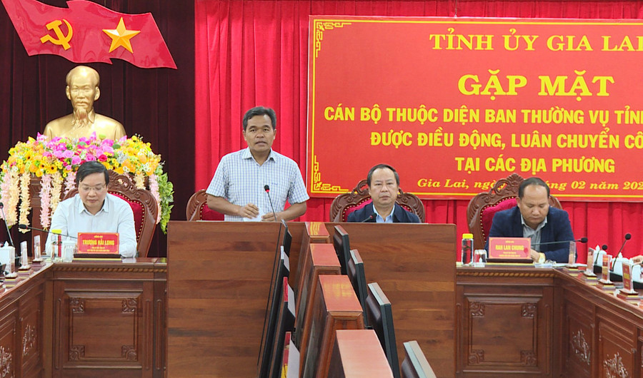 Các đồng chí Thường trực Tỉnh ủy chủ trì buổi gặp mặt. Ảnh: Đức Hải Các đồng chí Thường trực Tỉnh ủy chủ trì buổi gặp mặt. Ảnh: Đức Hải