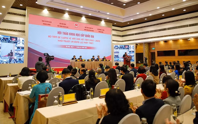 Đông đảo các nhà nghiên cứu, nhà khoa học, văn nghệ sĩ đã tham dự hội thảo. Ảnh: Nam Nguyễn (Báo Nhân Dân)