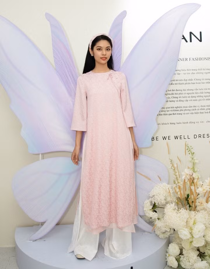 Thí sinh Quỳnh Trang. Thí sinh Quỳnh Trang.