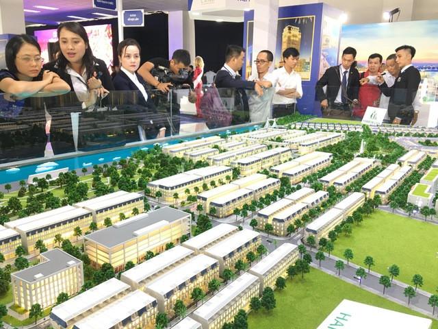 Tất cả môi giới bất động sản phải có chứng chỉ hành nghề Tất cả môi giới bất động sản phải có chứng chỉ hành nghề
