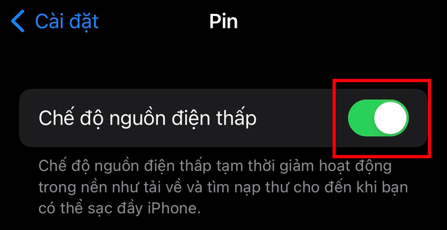 Người dùng vào phần Cài đặt -> Pin -> Kích hoạt chế độ nguồn điện thấp Người dùng vào phần Cài đặt -> Pin -> Kích hoạt chế độ nguồn điện thấp