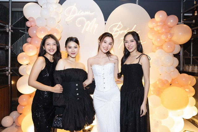 Khả Ngân, Ngọc Thanh Tâm, Diệu Nhi trong đầm đen tại tiệc