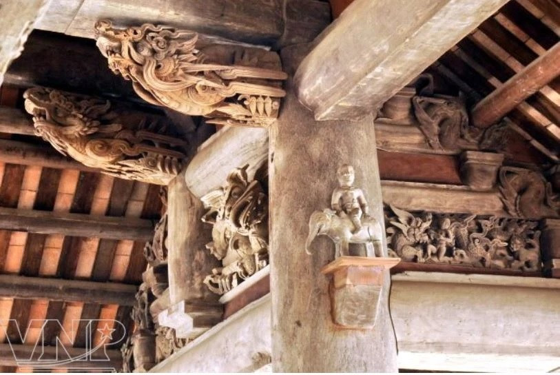 Đình Chu Quyến là công trình tiêu biểu cho kiến trúc gỗ dân gian truyền thống của Việt Nam. Ảnh: Trần Huấn/Báo Ảnh Việt Nam Đình Chu Quyến là công trình tiêu biểu cho kiến trúc gỗ dân gian truyền thống của Việt Nam. Ảnh: Trần Huấn/Báo Ảnh Việt Nam