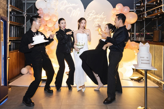 Với phong cách tạo dáng khác biệt