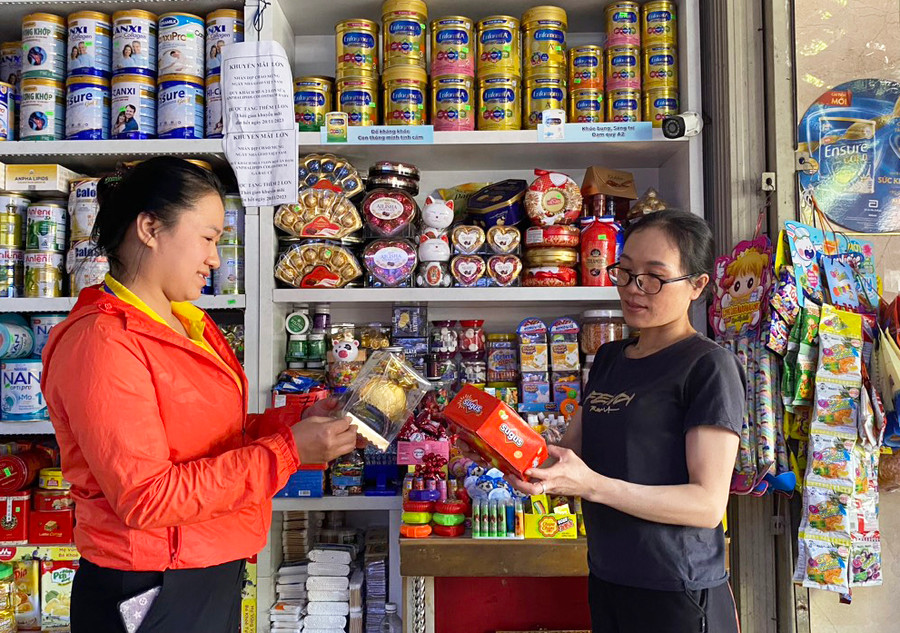 Bám sát diễn biến của nền kinh tế, ngành Thuế tỉnh đặt mục tiêu phấn đấu trong tháng 12 thu ngân sách trên 400 tỷ đồng. Ảnh: S.C