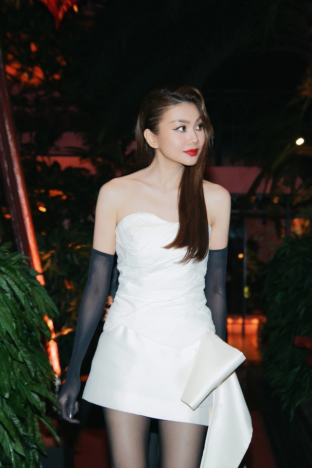Thanh Hằng xinh đẹp lung linh tại sự kiện Thanh Hằng xinh đẹp lung linh tại sự kiện