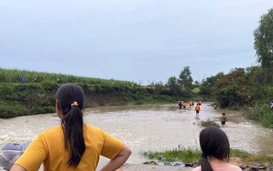 Khu vực ngầm tràn làng Lợt (xã Kông Bờ La), nơi Đinh Lếch bị nước cuốn tử vong. Ảnh: Minh Ngân