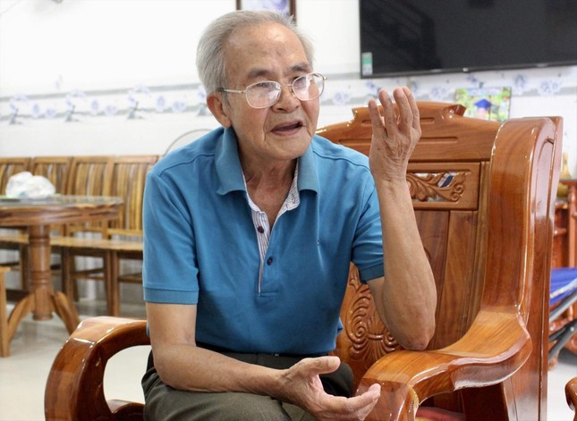 Ông Nguyễn Vĩnh Khánh chia sẻ về câu chuyện đi tìm cội nguồn đầy xúc động. Ảnh: Khánh Nguyên