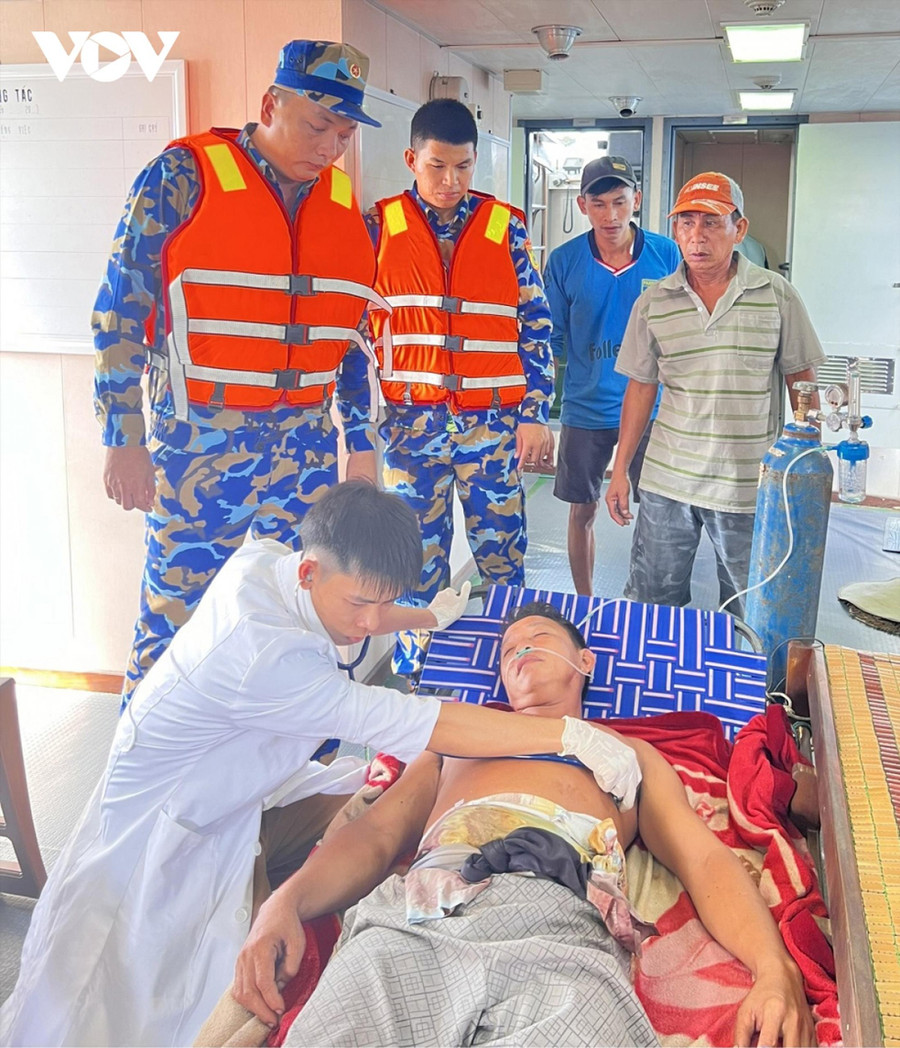 Ngư dân Trần Văn Nhứt vừa bị cá kiếm tấn công đầu tháng 10/2023. Ảnh: NV Ngư dân Trần Văn Nhứt vừa bị cá kiếm tấn công đầu tháng 10/2023. Ảnh: NV