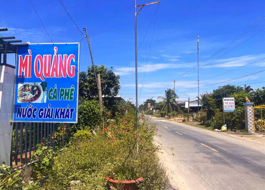 Làng người Quảng Đà chuyên mỳ Quảng tại xã Bình Phú, huyện Tân Hồng. Ảnh: Minh Hải