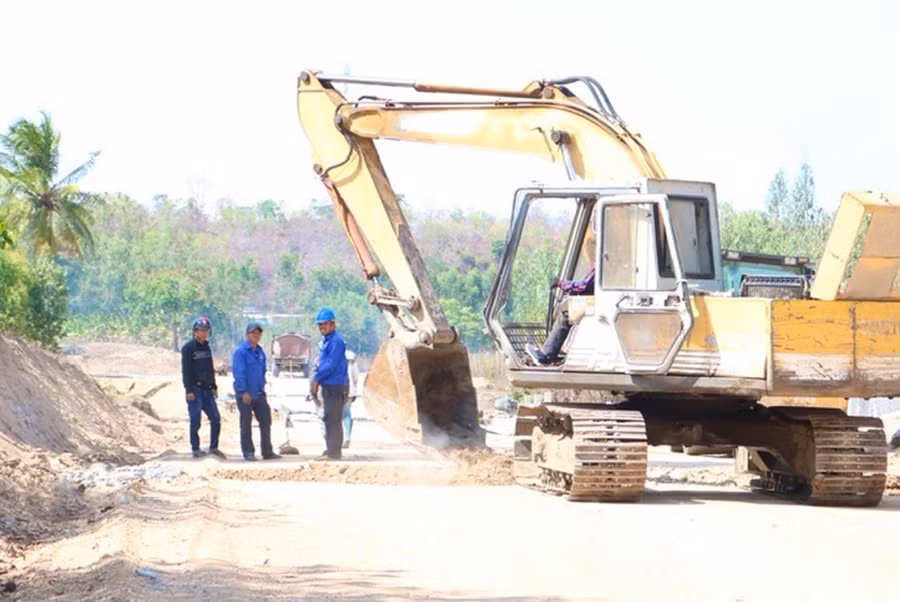 Huyện Kbang quan tâm đầu tư để hoàn thành tiêu chí giao thông trong xây dựng nông thôn mới. Ảnh: M.P