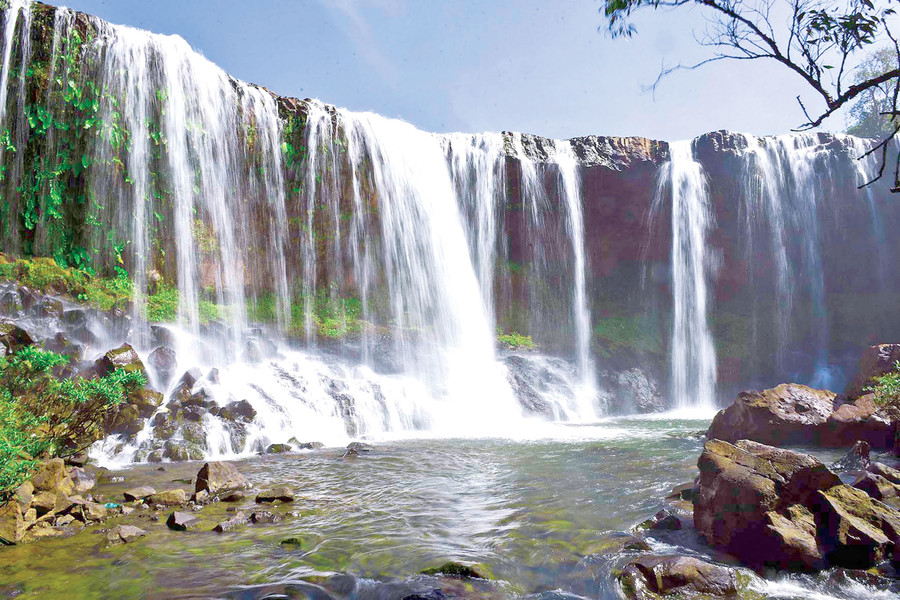 Thác Mơ-điểm du lịch hấp dẫn của huyện Ia Grai. Ảnh: L.N