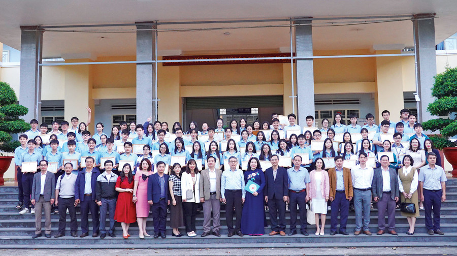 Tại kỳ thi chọn học sinh giỏi quốc gia THPT năm học 2023-2024, tỉnh Gia Lai có 90 học sinh dự thi. Ảnh: Mộc Trà