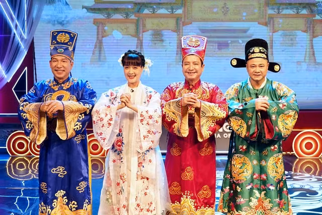 Từ trái qua: Nghệ sĩ Quang Thắng, Vân Dung, Chí Trung và Tự Long