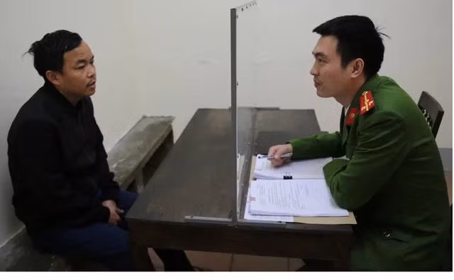 Bị can Phan Thái Hoan tại cơ quan công an Bị can Phan Thái Hoan tại cơ quan công an