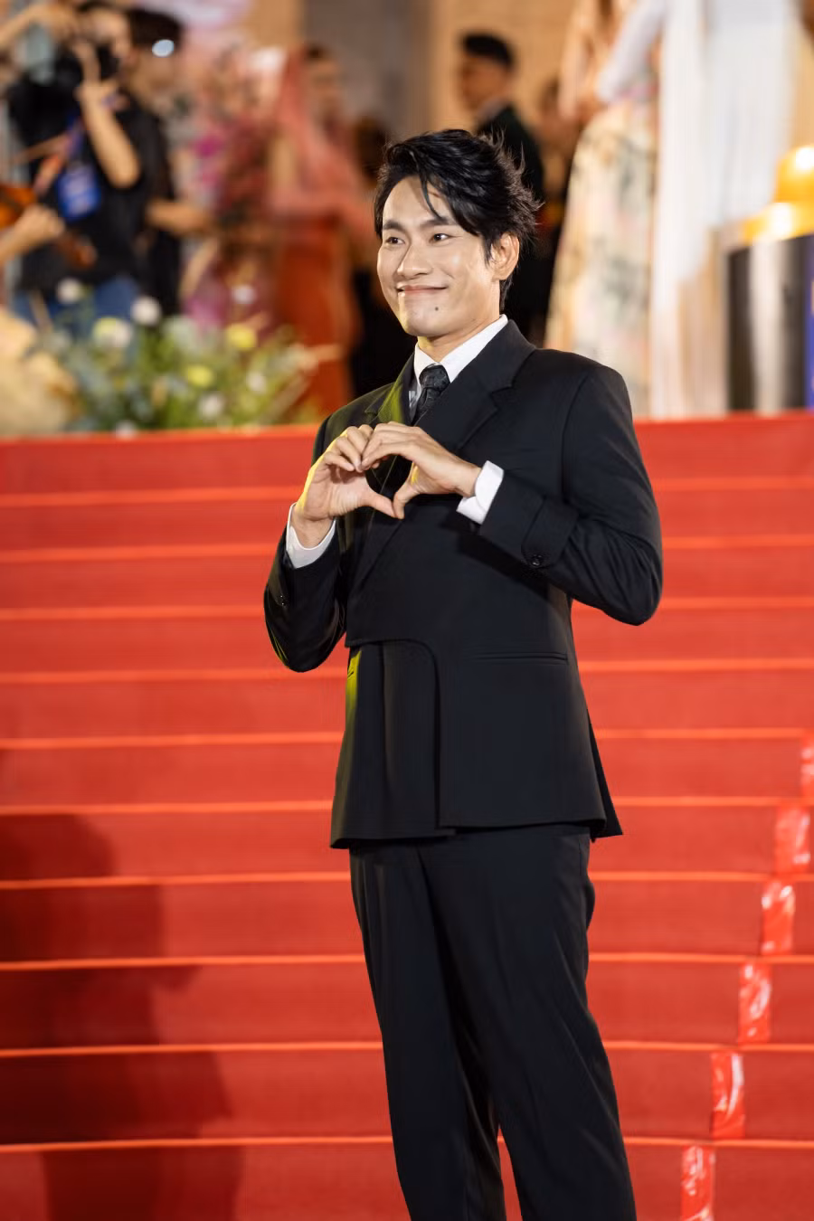 Kiều Minh Tuấn xúc động trước tình cảm khán giả dành cho mình