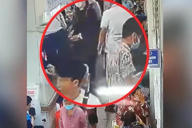 Camera an ninh ghi lại cảnh nhóm người trộm cắp tài sản của người dân Camera an ninh ghi lại cảnh nhóm người trộm cắp tài sản của người dân