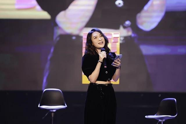 Mỹ Tâm chia sẻ hàng loạt dự án lớn trong năm 2024 tại buổi họp fan chiều 14.1