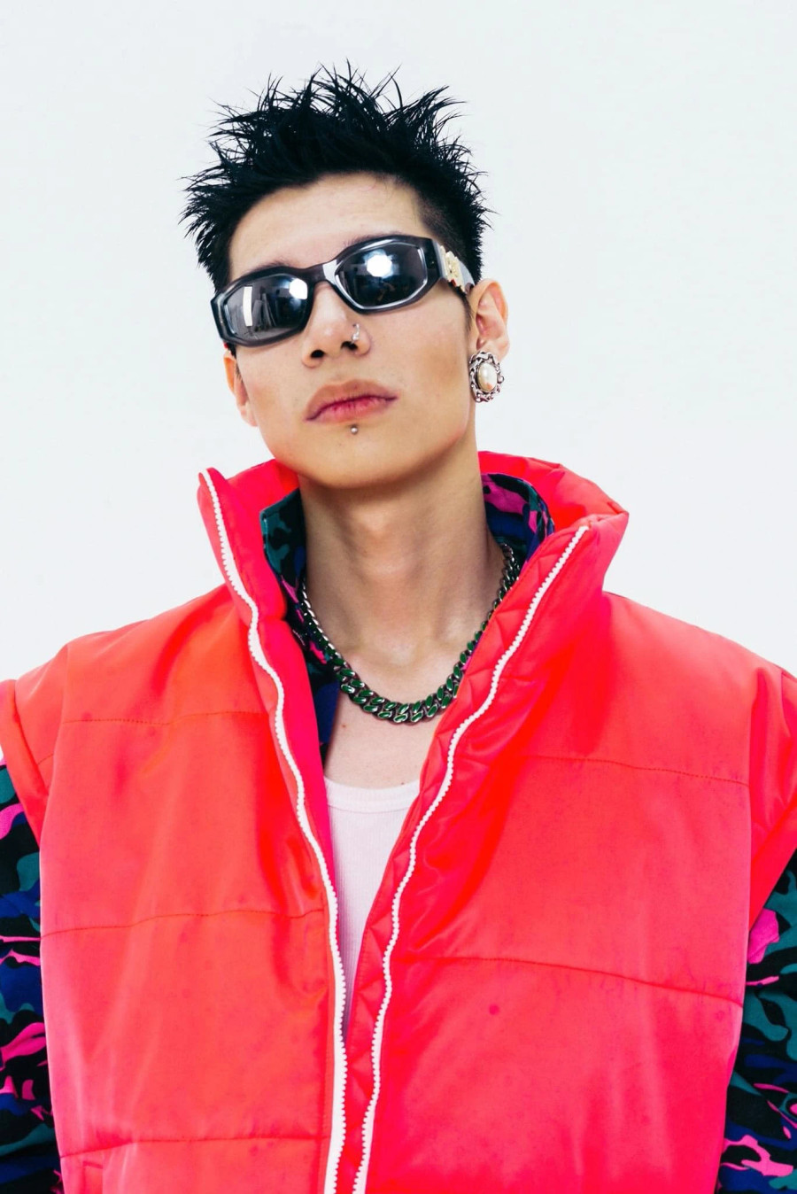 Năm vừa qua, MCK có phát hành single Buồn hay vui và nhận được lượt nghe tốt trên Zing MP3. Ngoài ra, anh cũng là một những rapper được cộng đồng yêu rap mến mộ vì phong cách trình diễn ấn tượng