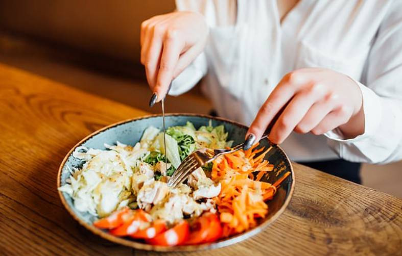 51% bệnh nhân tiểu đường áp dụng chế độ ăn ít tinh bột, đã thuyên giảm bệnh. Ảnh: Shutterstock 51% bệnh nhân tiểu đường áp dụng chế độ ăn ít tinh bột, đã thuyên giảm bệnh. Ảnh: Shutterstock