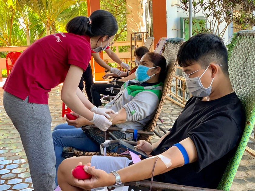 Trong năm 2023, tỉnh Gia Lai phấn đấu tiếp nhận 16.000 đơn vị máu an toàn. Ảnh: Như Nguyện Trong năm 2023, tỉnh Gia Lai phấn đấu tiếp nhận 16.000 đơn vị máu an toàn. Ảnh: Như Nguyện