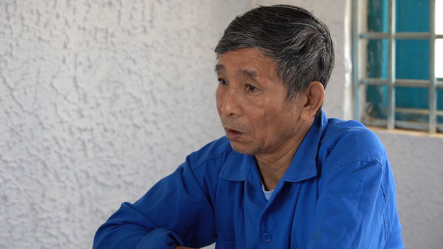 Bị can Mai Tấn Thưởng tại cơ quan công an. 24 giờ phá án giết người, giấu xác ở Kon Tum ảnh 1