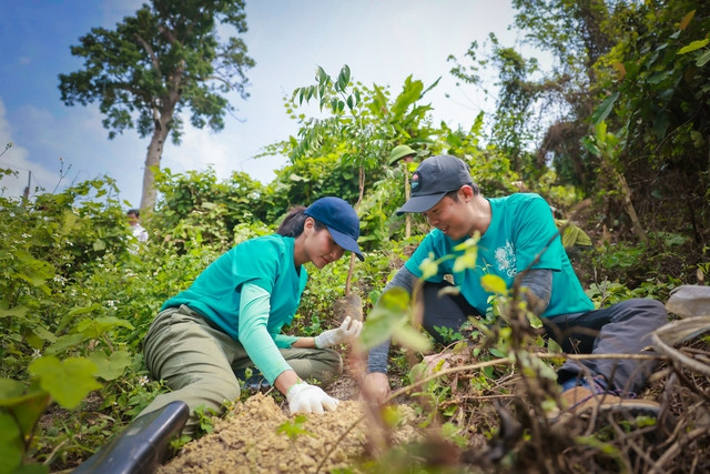 H&apos;Hen Niê mong muốn có đủ kinh phí để thực hiện trồng 4 héc ta rừng còn lại