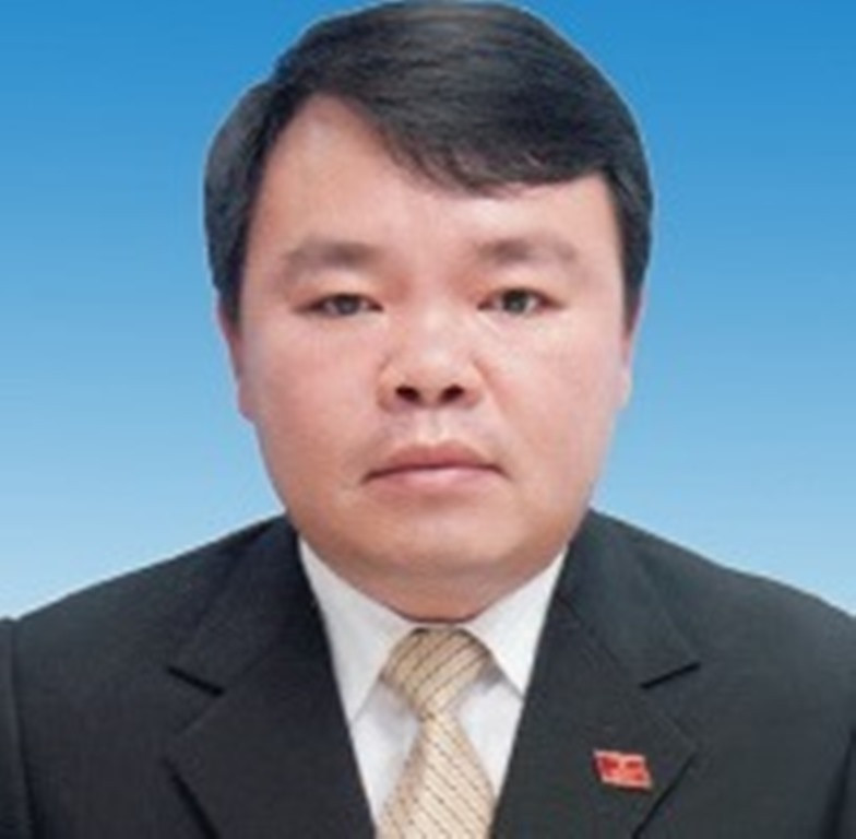 Khởi tố đối tượng Nguyễn Đồng về hành vi “Lợi dụng chức vụ, quyền hạn trong khi thi hành công vụ”. Ảnh: HĐND tỉnh Hòa Bình