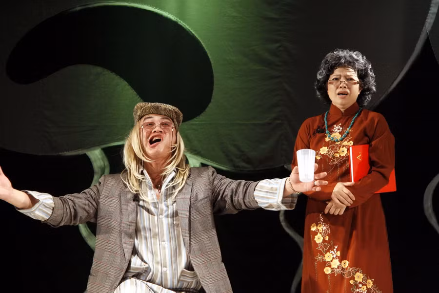 Sau nhiều năm ở ẩn, nghệ sĩ Ngọc Huyền tái xuất sân khấu dịp 45 năm thành lập Nhà hát Tuổi trẻ. Ảnh: NHTT